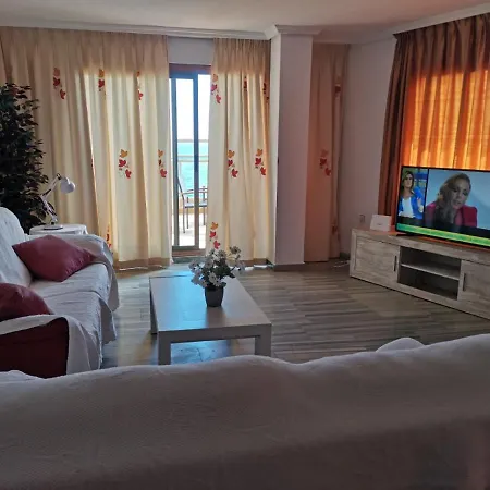 Apartamento ático Primera Línea Parque De Elche Benidorm