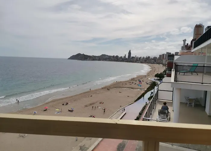 Apartamento ático Primera Línea Parque De Elche Benidorm